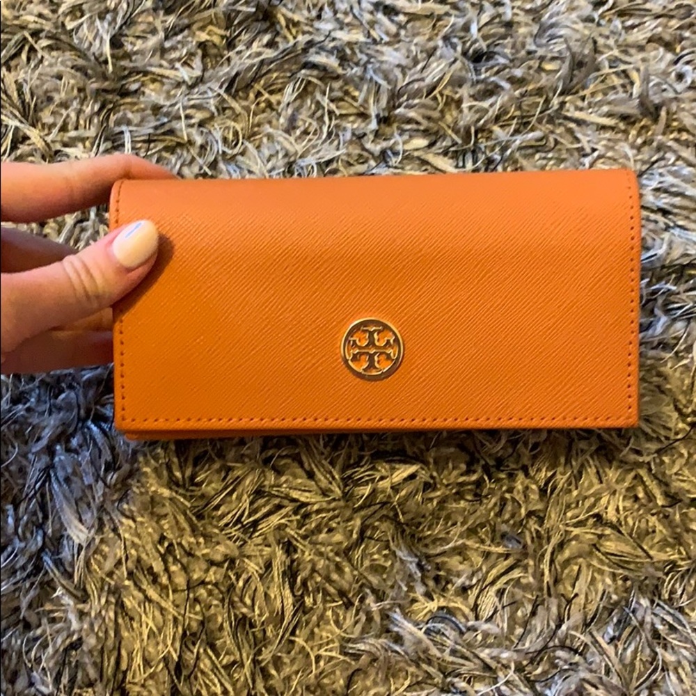 Tory Burch Sunnies